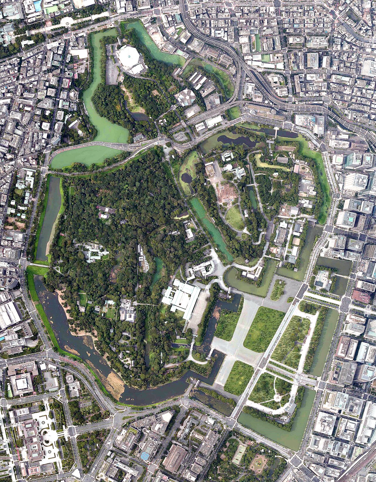 Imperial Palace Tokyo Guide - Image 2