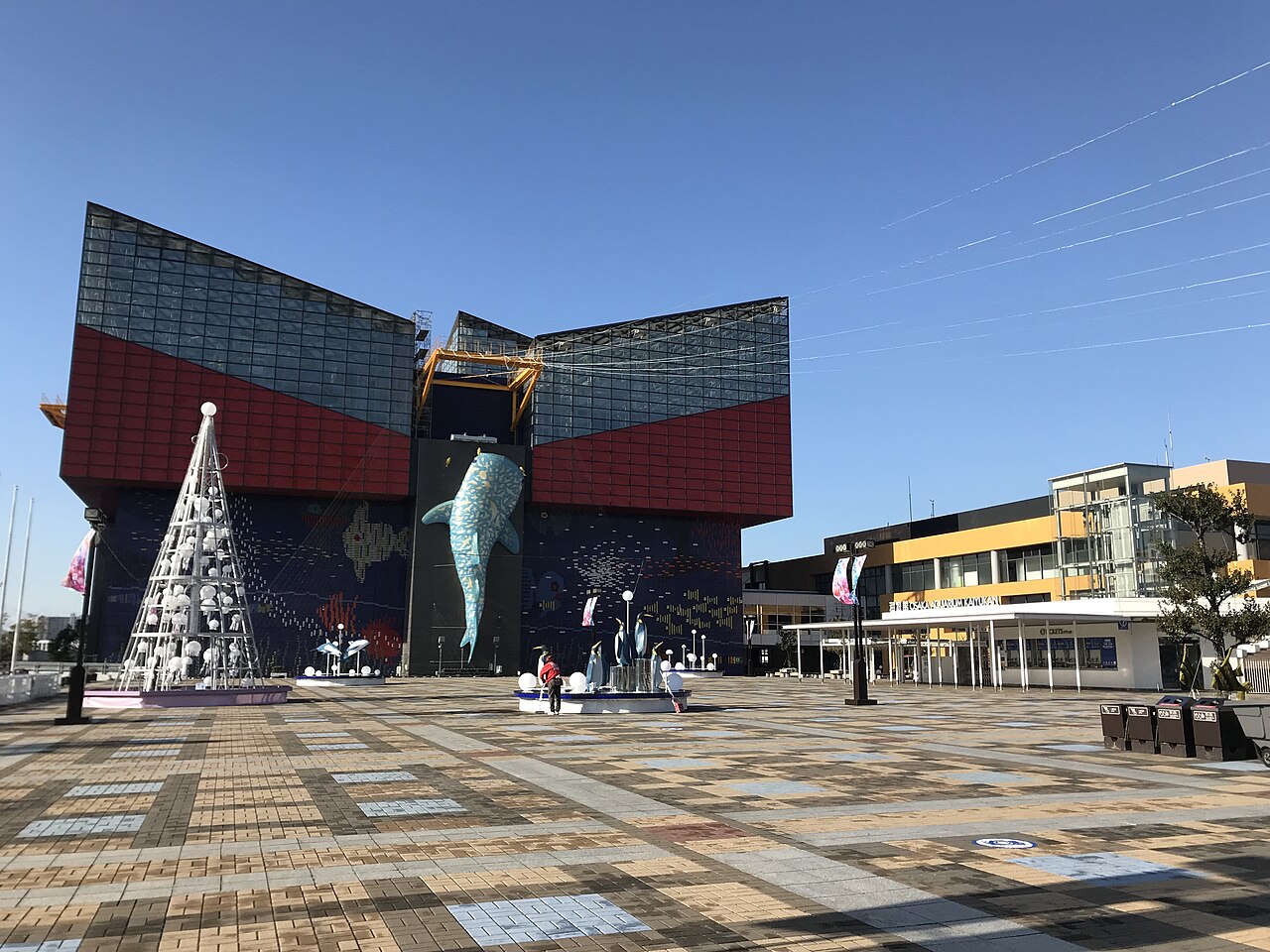 Exterior view of Osaka Kaiyukan Aquarium