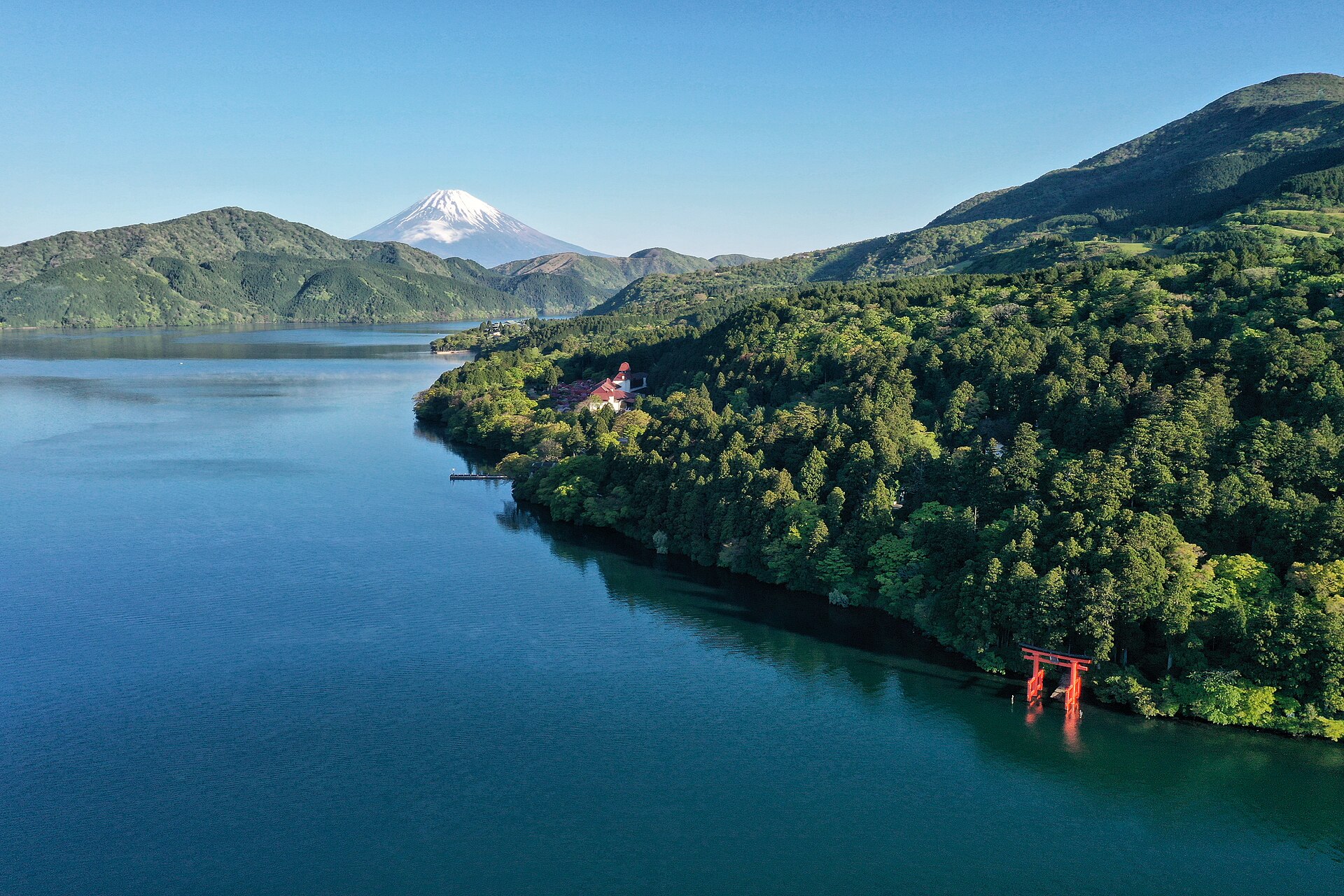 Lake Ashi in Hakone with Mount Fuji beyond